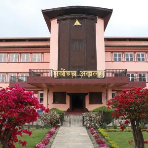 विदेशको कैद नेपालमै भुक्तानको व्यवस्था मिलाउन सर्वोच्चको परमादेश