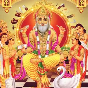 आज विश्वकर्मा पूजा मनाइँदै आज विश्वकर्मा पूजा मनाइँदै