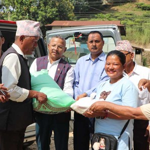 माइ नगरपालिकाका बाढी पिडित सदस्यलाई सिम्रिक साकोसको राहत माइ नगरपालिकाका बाढी पिडित सदस्यलाई सिम्रिक साकोसको राहत