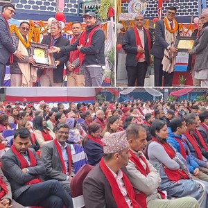 न्यूटन्स एजुकेशन एकेडेमीको बार्षिकोत्सवमा पत्रकार न्यौपानेसहित ९ जना सम्मानीत 