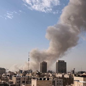 अमेरिका र इजरायलद्वारा इरानमाथि आक्रमण, इजरायल र इरानमा रहेका नेपालीलाई घरभित्रै बस्न निर्देशन अमेरिका र इजरायलद्वारा इरानमाथि आक्रमण, इजरायल र इरानमा रहेका नेपालीलाई घरभित्रै बस्न निर्देशन