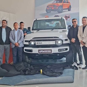 बिर्तामोडमा ४९.९९ लाख मूल्यको आइसिएयूआर भी २३ गाडी सार्वजनिक, यस्ता छन् बिशेषता बिर्तामोडमा ४९.९९ लाख मूल्यको आइसिएयूआर भी २३ गाडी सार्वजनिक, यस्ता छन् बिशेषता