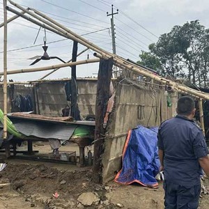 हावाहुरीका कारण झापामा लाखौंको क्षति हावाहुरीका कारण झापामा लाखौंको क्षति