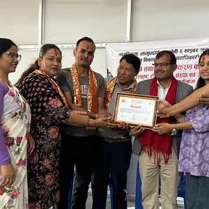 बिर्तामोड–१ द्धारा उत्कृष्ट कर्मचारी र उत्कृष्ट टोल विकास संस्था सम्मानीत