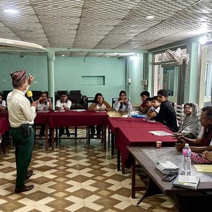 बिर्तामोड –१ मा बाल क्लबका पदाधिकारीलाई प्रतिवेदन लेखन तालिम 