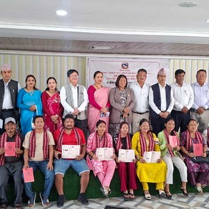 अर्जुनधाराका १८ परिवारलाई धनीपूर्जा वितरण अर्जुनधाराका १८ परिवारलाई धनीपूर्जा वितरण