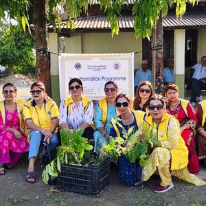 संयुक्त वृक्षारोपण कार्यक्रम सम्पन्न संयुक्त वृक्षारोपण कार्यक्रम सम्पन्न