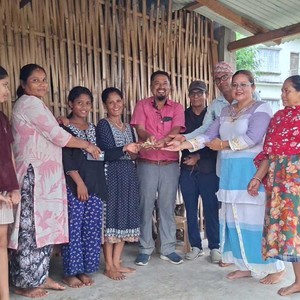 भारती बन्धु एकता समाजको अगुवाईमा बन्धुहरुबाट संकलित रकम भारती परिवारलाई हस्तान्तरण भारती बन्धु एकता समाजको अगुवाईमा बन्धुहरुबाट संकलित रकम भारती परिवारलाई हस्तान्तरण