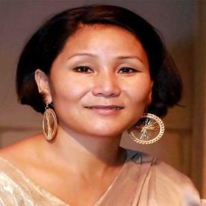 नयाँ पार्टी, नयाँ सरकार र अहिलेको राजनीतिक अवस्था...? नयाँ पार्टी, नयाँ सरकार र अहिलेको राजनीतिक अवस्था...?