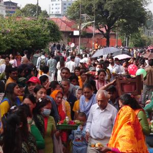 साउनको अन्तिम सोमबार : पशुपतिनाथसहित देशभरका शिवालयहरुमा भक्तजनहरुको घुईँचो साउनको अन्तिम सोमबार : पशुपतिनाथसहित देशभरका शिवालयहरुमा भक्तजनहरुको घुईँचो