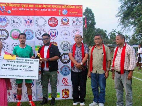 चारपाने युनाइटेड भेट्रान्स सेमिफाइनलमा